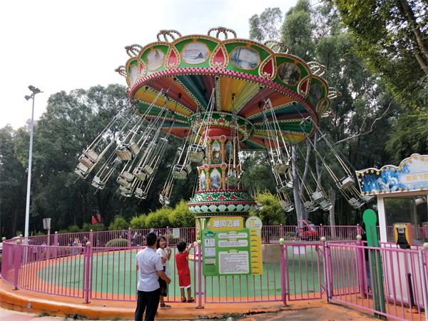 網(wǎng)紅橋人山人海