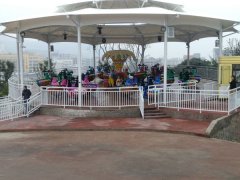 去景區(qū)公園游樂設(shè)備玩耍時(shí)的注意事項(xiàng)