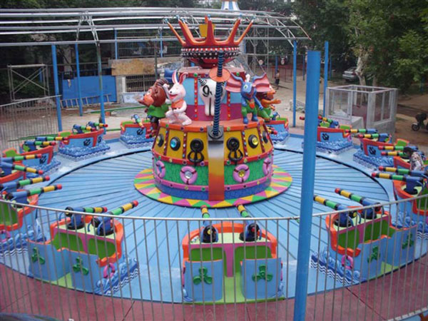 激戰(zhàn)加勒比海盜游樂設(shè)備